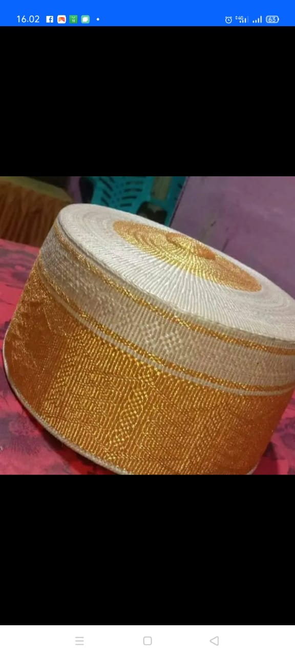 Songkok Guru Benang Emas (Dasar Putih)